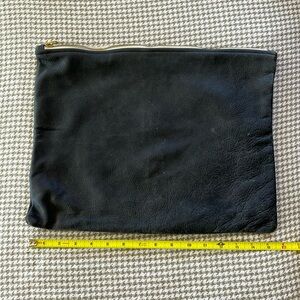 VINTAGE GENUINE LEATHER ZIP POUCH/ CLUTCH/ LAPTOP SLEEVE